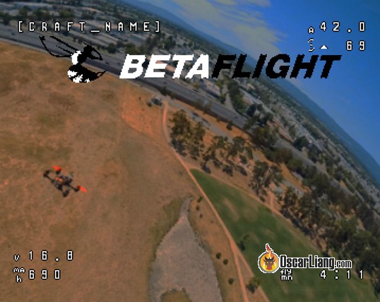FPV眼镜中的Betaflight OSD显示效果 — 实时飞行信息叠加